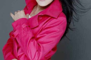 陈笑玮【中央民族乐团青年歌唱演员，中国扶贫基金会爱心大使，笑玮爱心基金发起人】 – 人物百科