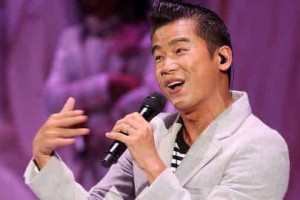 林海峰【中国香港著名唱片骑师、歌手、节目主持人、演员及导演】 – 人物百科