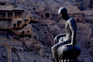 鸠摩罗什：7岁出家，12岁成国师，却被囚禁17年_稗官野史 菊江历史网