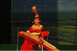 雅托噶是中国哪个族群的乐器，结构是什么样的_民俗文化 菊江历史网