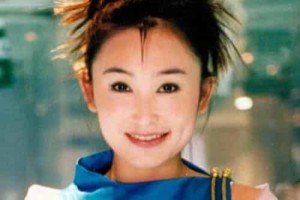 曾格格【原名曾昭斌，中国内地女歌手，笛箫演奏家，中央民族乐团国家一级演员】 – 人物百科