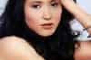 梁铮【原名梁玉燕，中国香港女演员】 – 人物百科