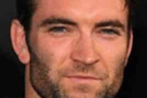 萨姆·哈格里夫【美国男演员】 – 人物百科