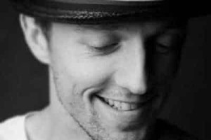 Jason【杰森·玛耶兹，美国创作歌手】 – 人物百科