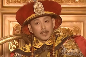 康熙第一次看到孙子乾隆就惊得放下杯子 康熙到底发现了什么_清朝历史 菊江历史网