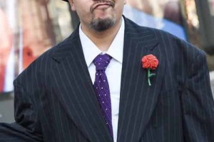 黄伟文【中国香港填词人、时尚评论人】 – 人物百科