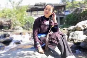 陆永江【彦婷手工刺绣坊总经理，中国国家级非物质文化遗产代表性项目侗族服饰省级代表性传承人】 – 人物百科