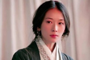 曹操攻打东吴是为了小乔吗？曹操喜欢过小乔吗？_稗官野史 菊江历史网