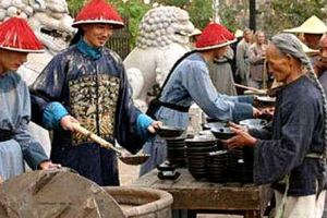 和珅作为贪官到底贪了多少钱 换做现在是多少_清朝历史 菊江历史网