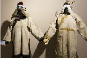 鄂伦春族狍皮服饰是什么材质？鄂伦春族狍皮服饰的文化_民俗文化 菊江历史网